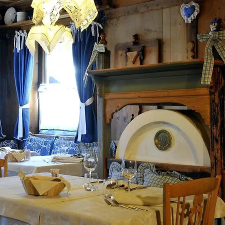 Hotel Belvedere Wellness Отель Фалькаде